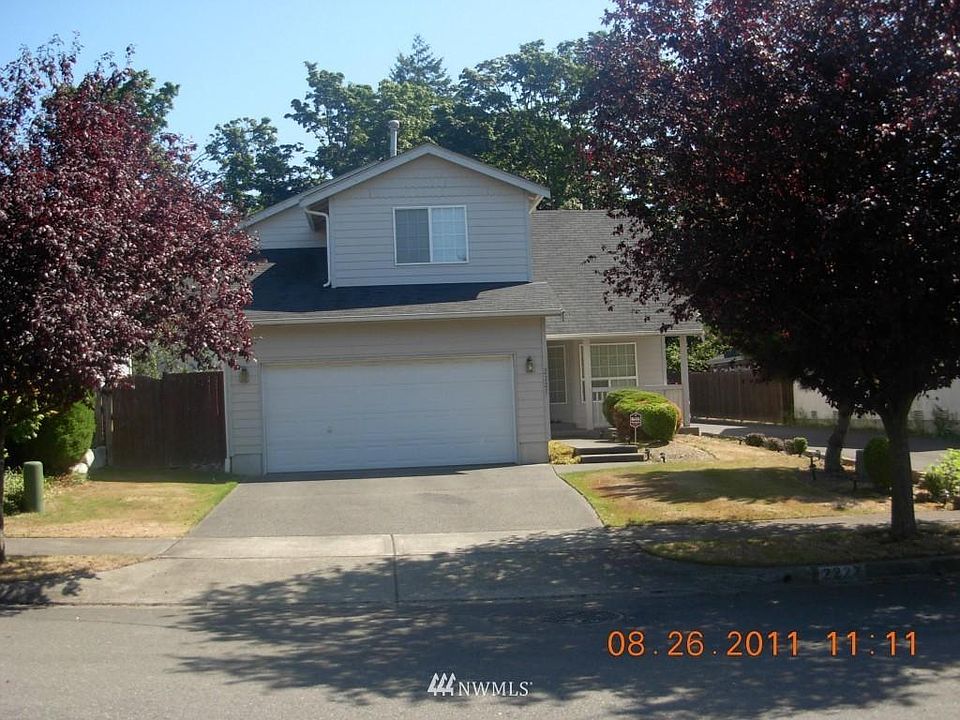 1st image of 1421 52nd Ave E