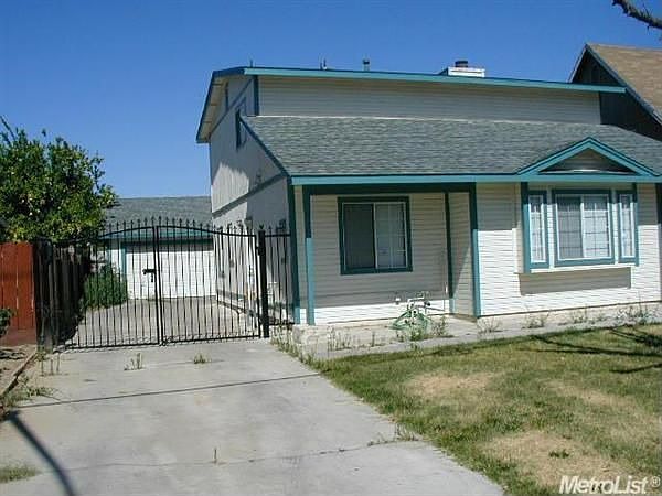 2nd image of 1813 Ustick Rd