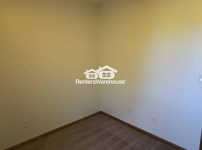 950 Butte Ct — Photo 22
