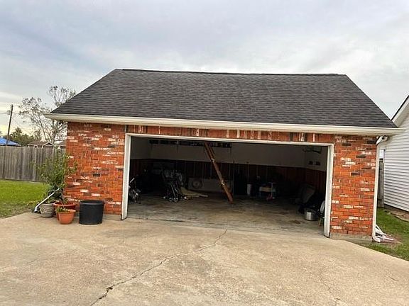 3rd image of 144 Robichaux Dr
