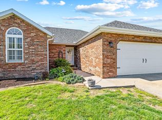 4732 W Curtice Dr, Battlefield, MO 65619