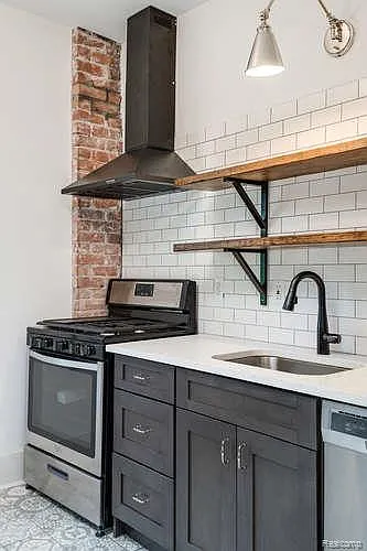 7918 E Lafayette St #4 — Photo 9