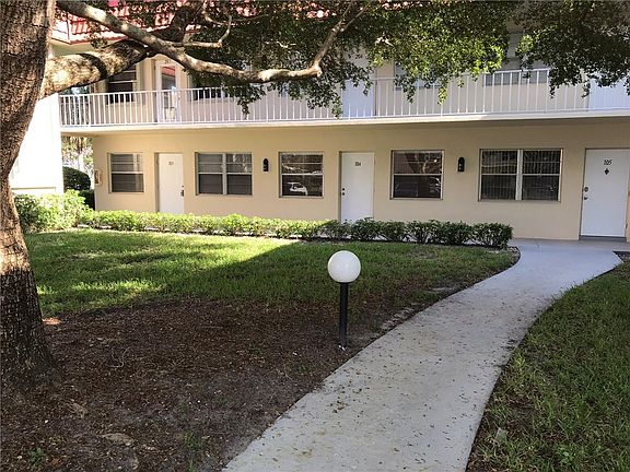 2nd image of 28 Pine Arbor Ln APT 104