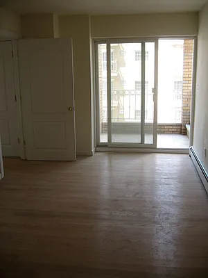 Sold by NY Superior Realty | media 24