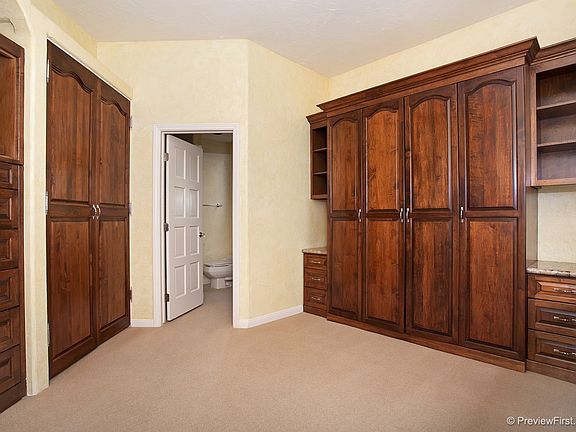 Guest Bedroom / Office