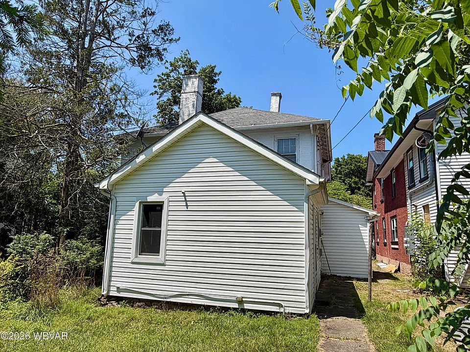 2nd image of 127 S Main St