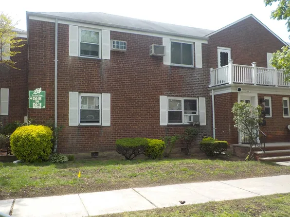 255-04 75th Avenue #H-1, Glen Oaks, NY 11004