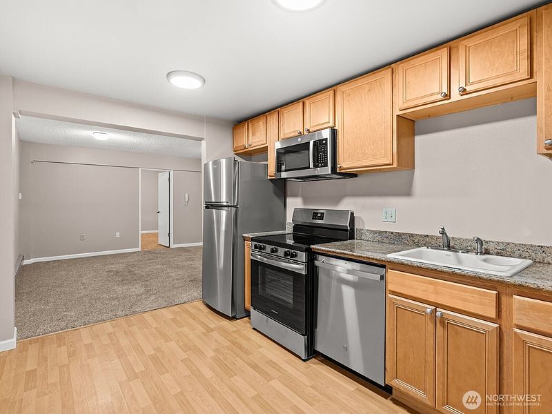 2nd image of 4444 44th Avenue SW #B01
