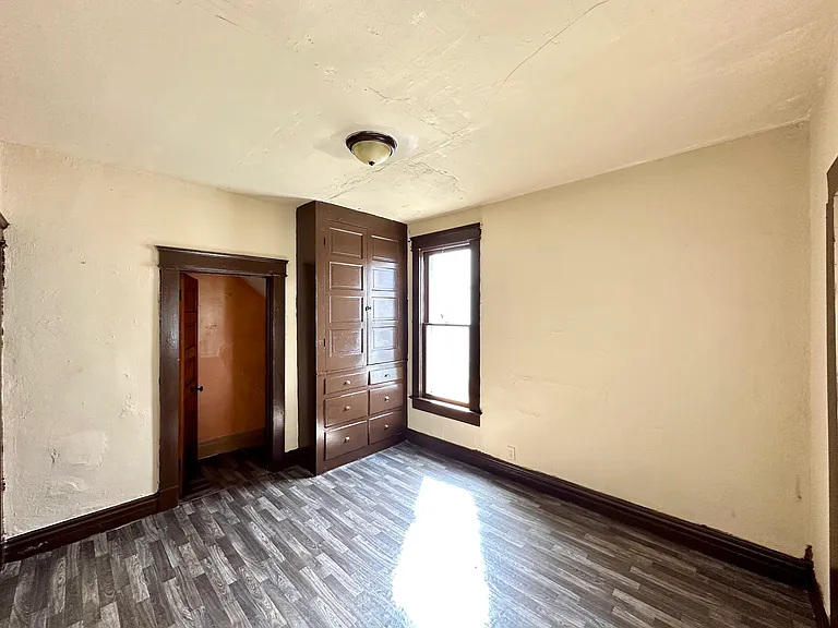 413 Bartram Ave — Photo 14