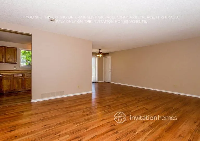 9276 Clermont Dr — Photo 4
