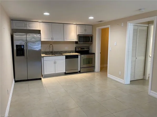 5389 Treetops DR, NAPLES, FL 34113