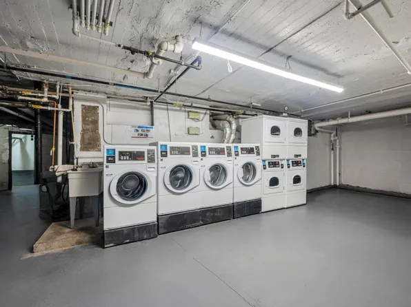 2020 East 41st Street image 17 of 18