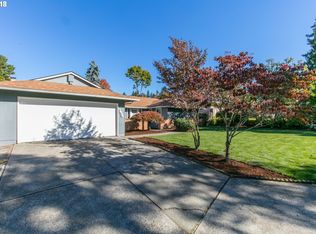 7535 Springhill Dr, Gladstone, OR 97027