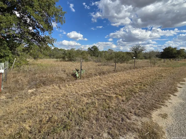 1830 Clear Lake LOT 28, Poteet, TX 78065