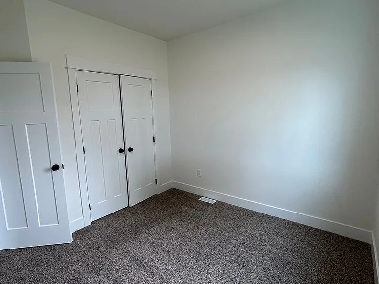 203 Amusement Ave — Photo 22