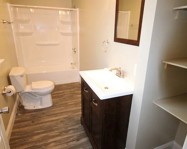 27 E Duncan St — Photo 15