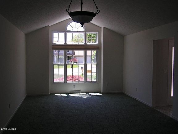 5th image of 7203 Orlin Ct NE