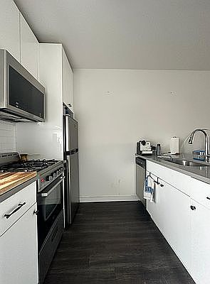 1st image of 383 Bleecker St #5B