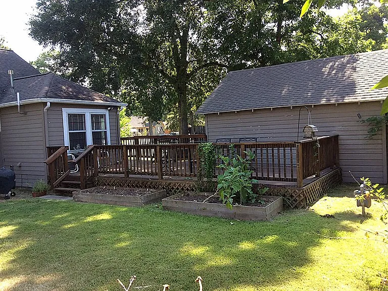 411 Graceland St — Photo 13