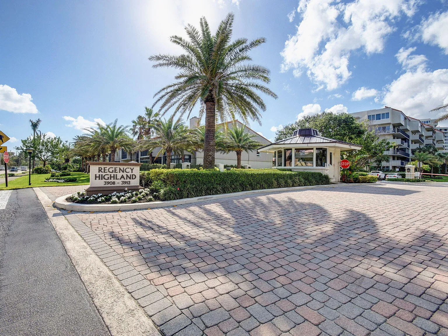 3912 S Ocean Blvd — Photo 4