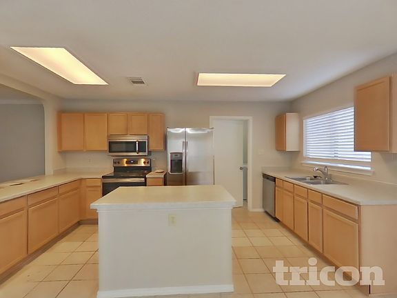 4th image of 7807 Encanto Vista Dr