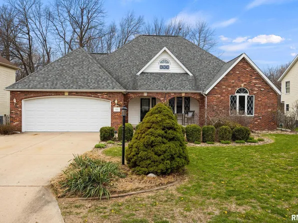 133 Cracklewood Ln, East Peoria, IL 61611