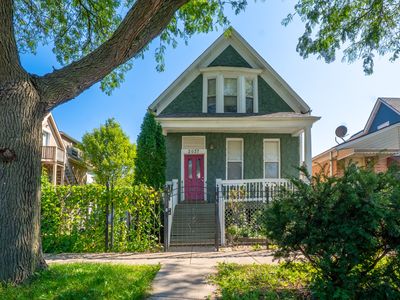 2037 N Tripp Ave, Chicago, IL, 60639