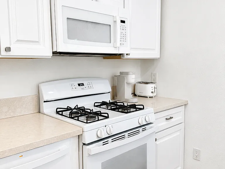 6508 Moorcroft Ave #ADU — Photo 7