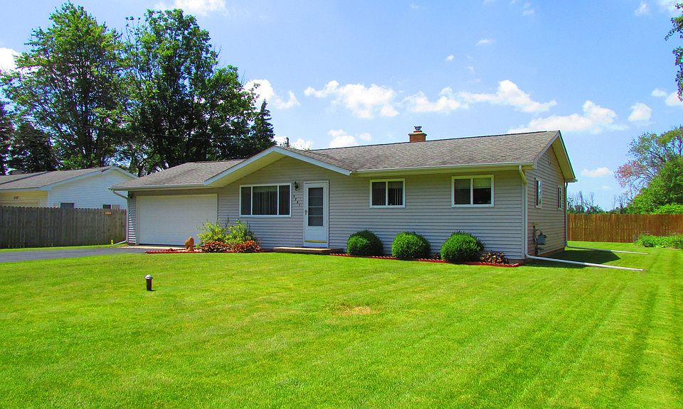 1st image of 5741 Lakeview Dr