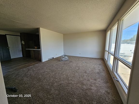4th image of 1825 Zinnia St