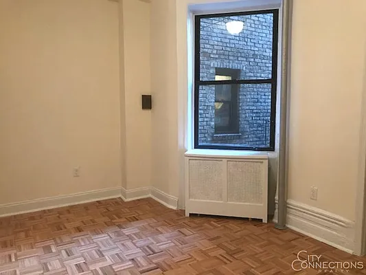 Rented by City Connections Realty | media 8