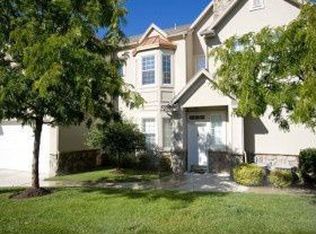 906 Courtyard Ln, Centerville, UT 84014