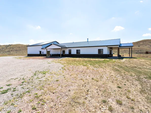 102 Cloud Peak Rd, Gillette, WY 82716
