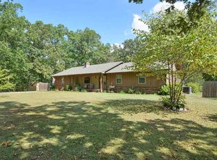 297 Country Oaks Ln, Malvern, AR 72104
