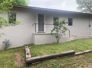 114 N Madison St, Siloam Springs, AR 72761