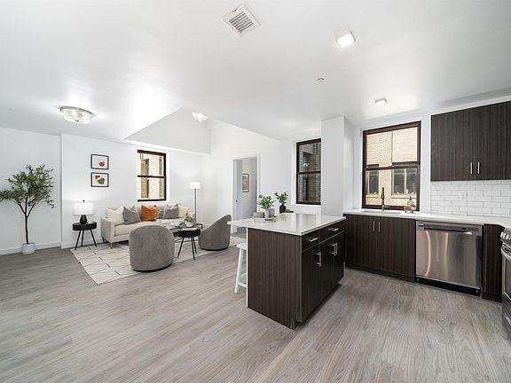 5th image of 201 Cornelison Ave #102