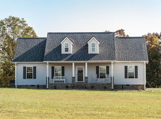 1028 Mount Vernon Rd, Bethpage, TN 37022