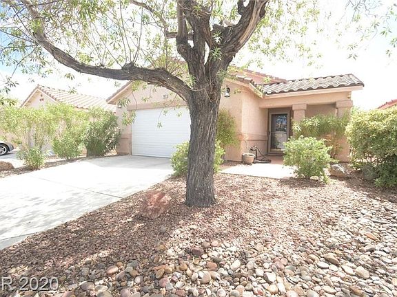 2nd image of 7921 Willow Pines Pl