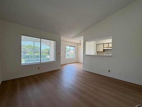 2nd image of 815 W Boynton Beach Boulevard #12-203