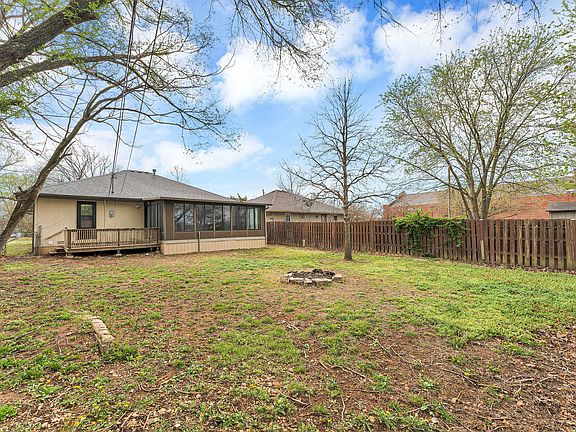 5th image of 2205 N Prospect Avenue