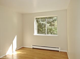 7306 N Winchester Ave, Chicago, IL 60626
