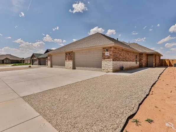1405 17th St #A, Shallowater, TX 79363