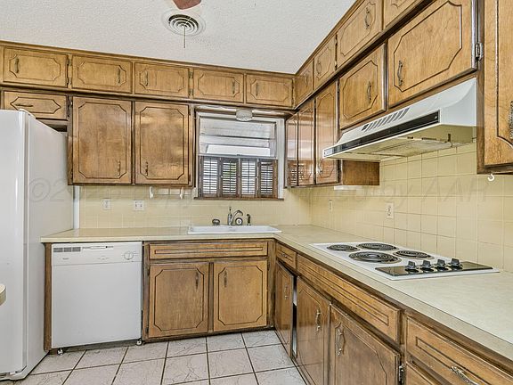 5th image of 924 Terry Rd