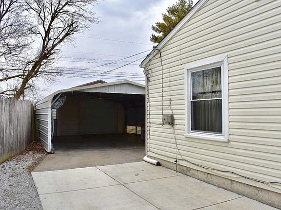 2nd image of 1029 Southlea Dr