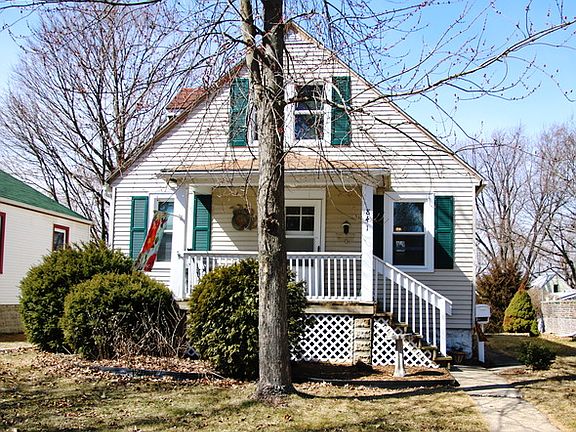 2nd image of 841 Ellwood Ave