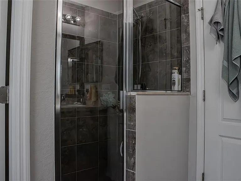2628 Sunset Cir — Photo 21