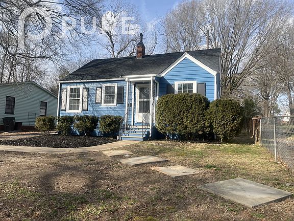 2nd image of 524 Hickory Ave