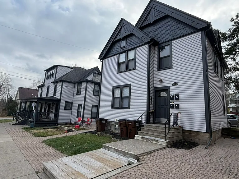 701-705 Emmet St — Photo 5
