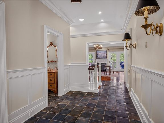5th image of 507 Farndale Rd