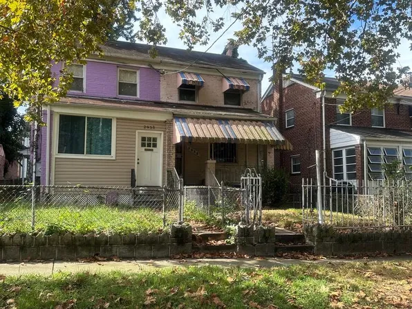 2933 M St SE, Washington, DC 20019